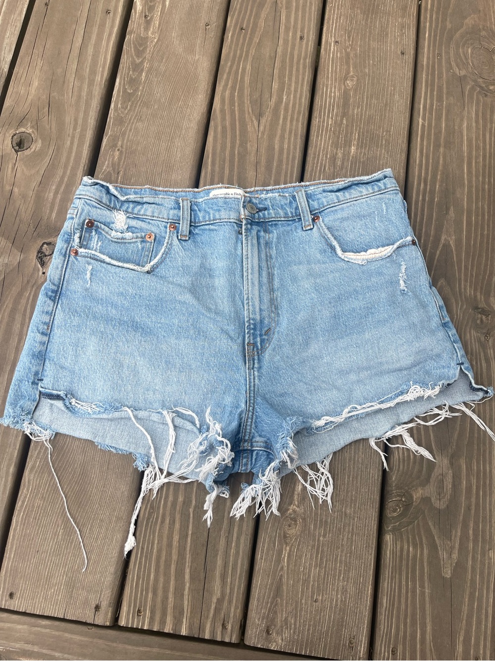 Abercrombie and Fitch The Mom short